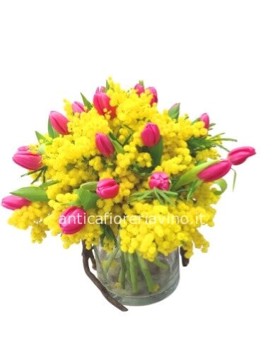 Bouquet PICCOLO di 5 tulipani e mimosa.